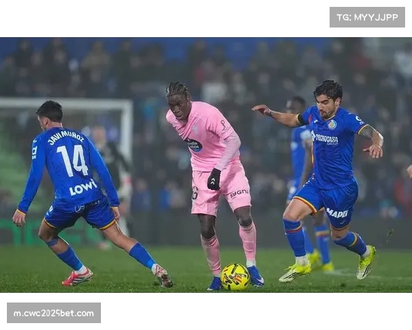 瓦伦西亚主场一球小胜塞尔塔 年轻防线经受住最后时刻考验